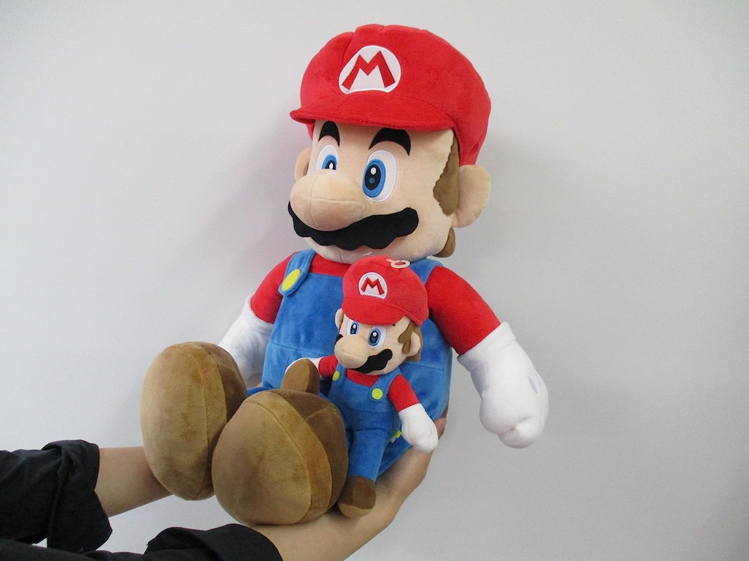 Nintendo Mario 60cm Plüsch